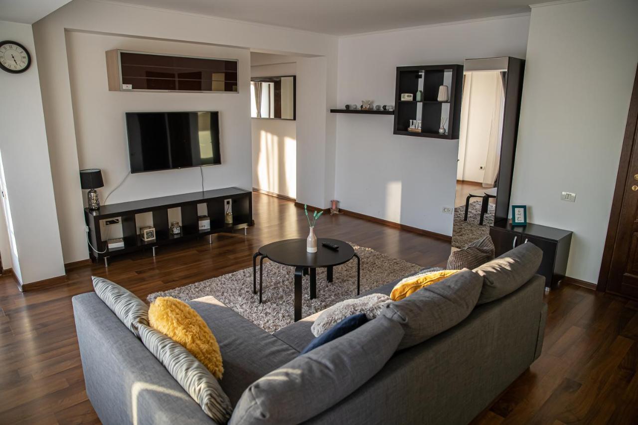 Apartament Tatu Bar&Grill Отопени Экстерьер фото