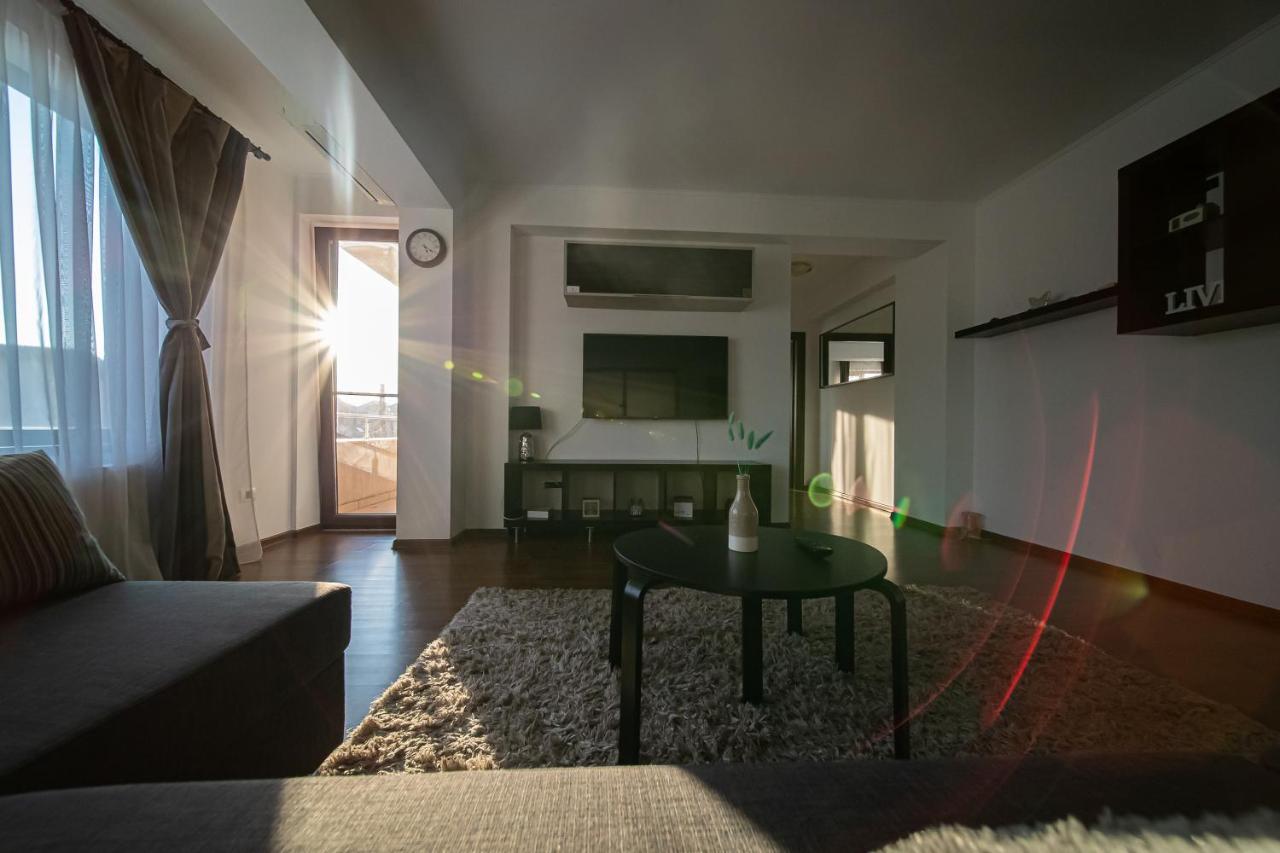 Apartament Tatu Bar&Grill Отопени Экстерьер фото