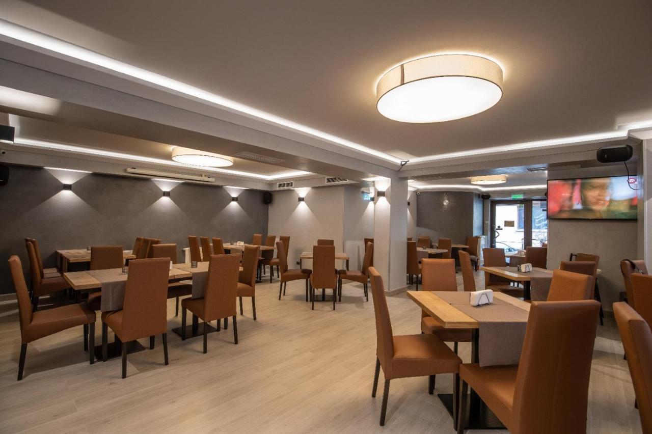 Apartament Tatu Bar&Grill Отопени Экстерьер фото
